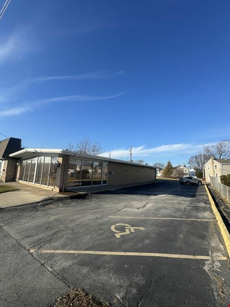 513 E Perkins Ave