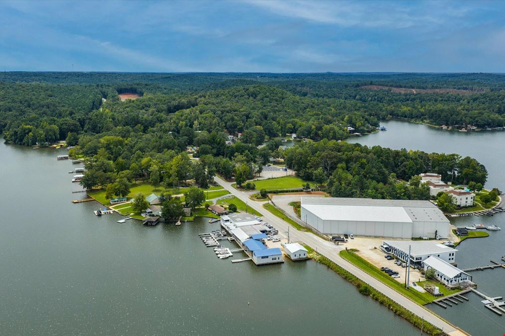 Momentum Marine at Lake Martin