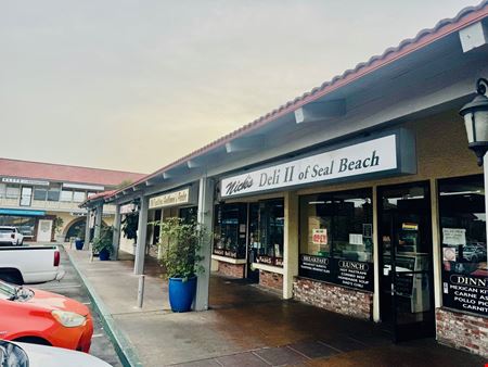 Los Alamitos Plaza