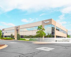 Novi Office Center