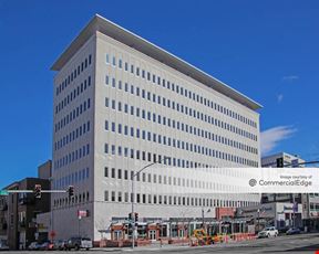 The Lincoln Plaza Building