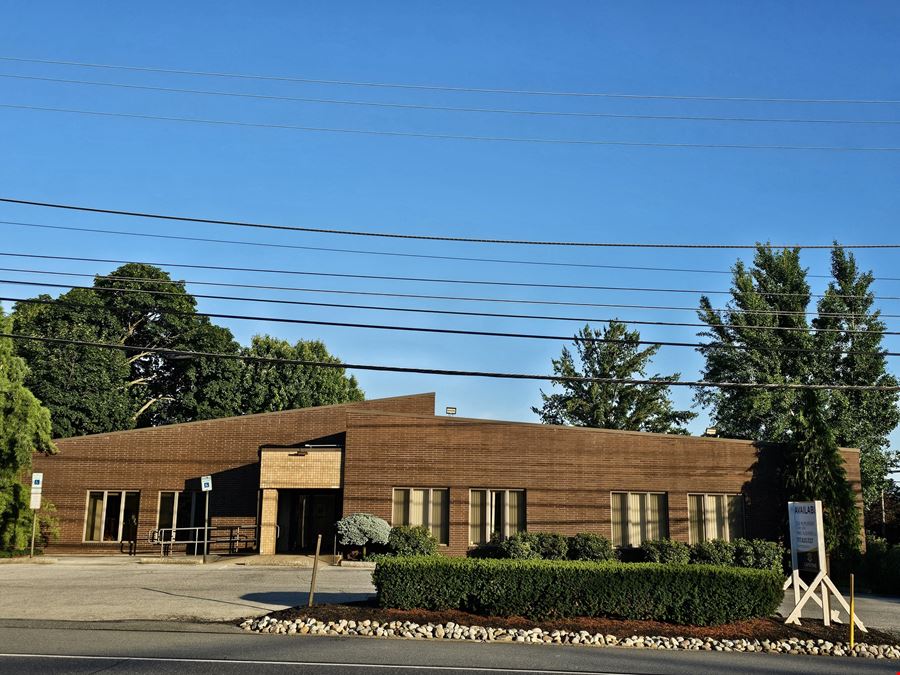 1108 E Chocolate Ave