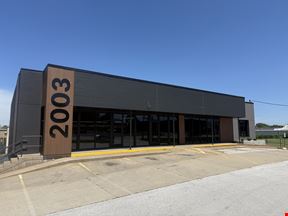 RETAIL BUILDING FOR SALE OR LEASE AT KEARNEY & GLENSTONE