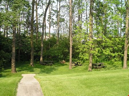 Treeview Corporate Center