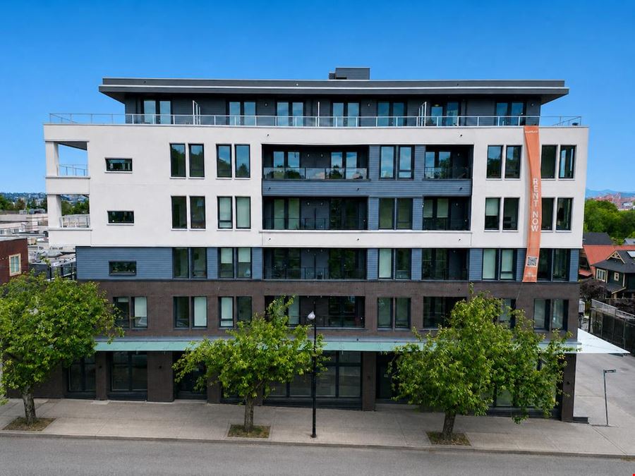 819 Commercial Drive