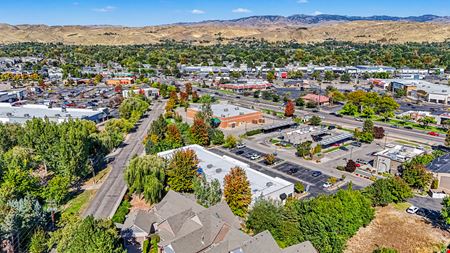 Multi-Tenant NNN Investment for Sale