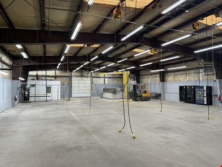 MANUFACTURING / WAREHOUSE BUILDING FOR SALE