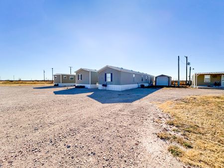 Commercial space at 14977 N Aster Ave in Gardendale