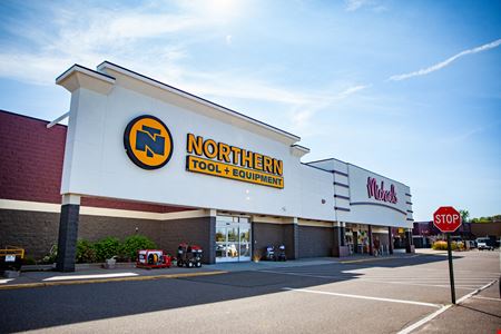 Commercial space at Westlake Center in Forest Lake