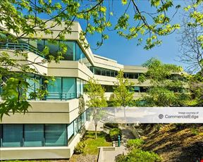 Pell Plaza