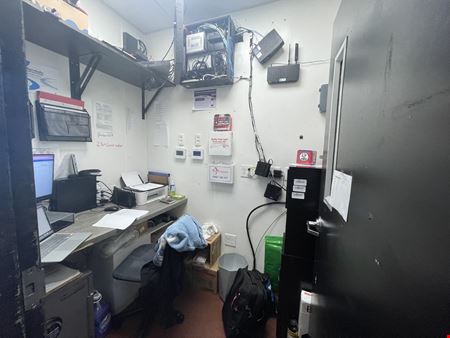 Drive Thru Freestanding Restaurant For Lease