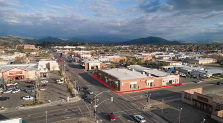 Office space for Rent at ±700 - 3,814 SF of Office Space Available in Porterville, CA in Porterville