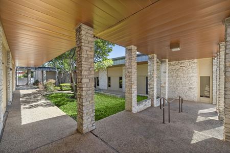 Office space for Rent at Lakehills Office Park in Austin