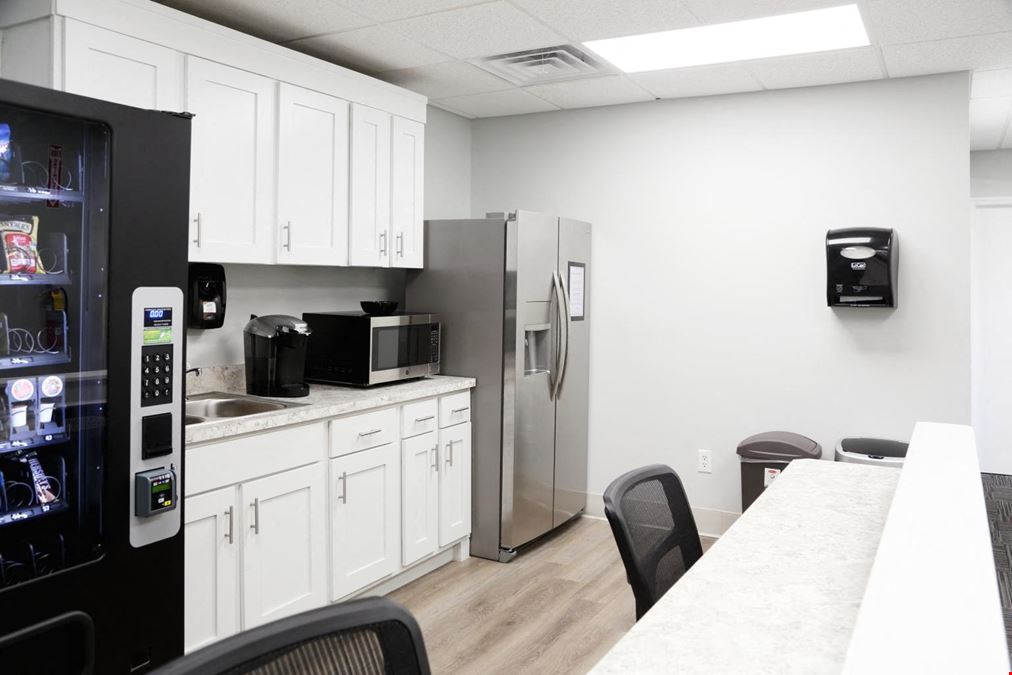 OfficeOurs - Executive Circle