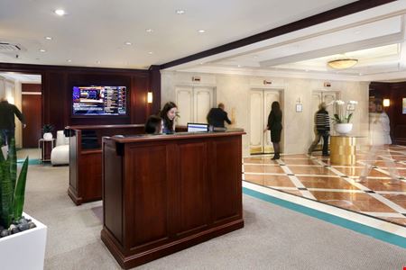 Saunders Real Estate - Park Plaza Executive Centre