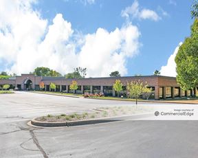 Brookfield Lakes Corporate Center - 175 North Patrick Blvd