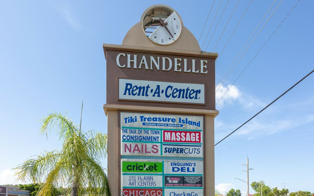 Chandelle Square