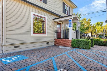 1104 Irwin St.