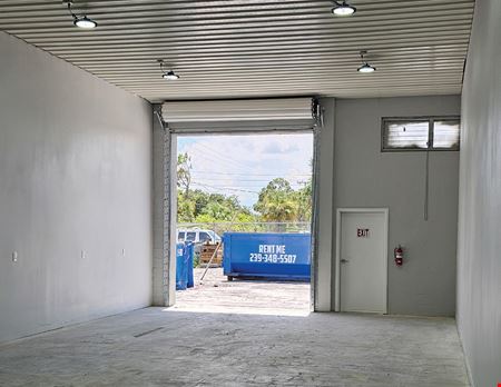 Flex Space with Outdoor Storage Available For Lease