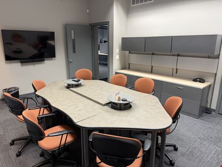 8,400 sq ft-Sale / 7,400 sq ft-Lease
