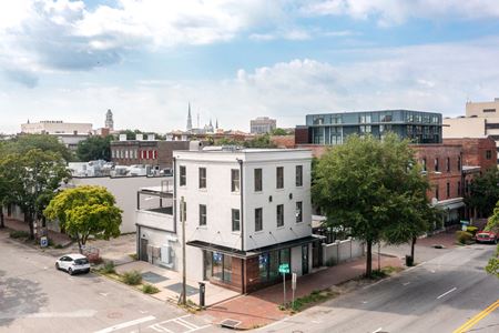Retail space for Rent at Downtown Multi-Level Bar, Restaurant, Events in Savannah