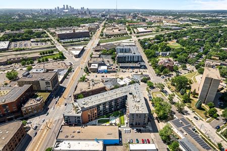 2375 University Ave W