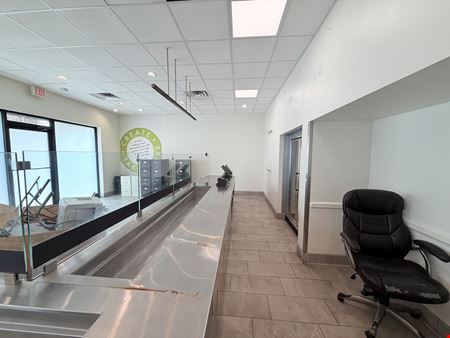 Turn-Key Restaurant Opportunity in High-Traffic Dunkin’ Donuts Plaza
