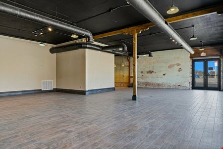 215 N Western Ave