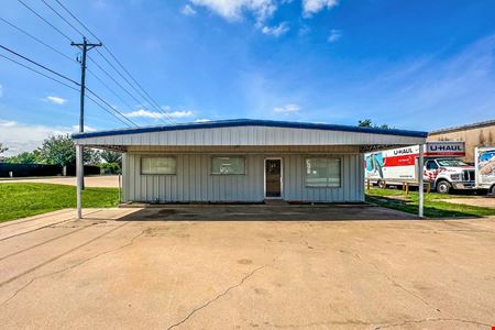 Industrial space for Sale at 4,000 SF WAREHOUSE OFF I-35 W in Fort Worth