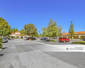 The Plaza at Mission Oaks
