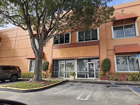 Industrial space for Rent at Costa Corporate Office/Warehouse in Doral
