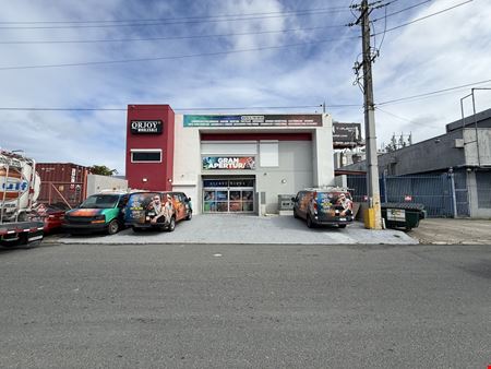 Retail space for Rent at Kennedy Commercial Building in San Juan