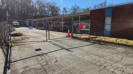 Dispatch/Service Facility with Office and Fenced Yard - I-40 at Harriman