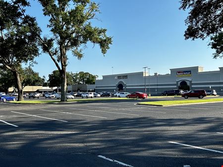 Retail space for Rent at Forest Oaks Plaza in Pensacola