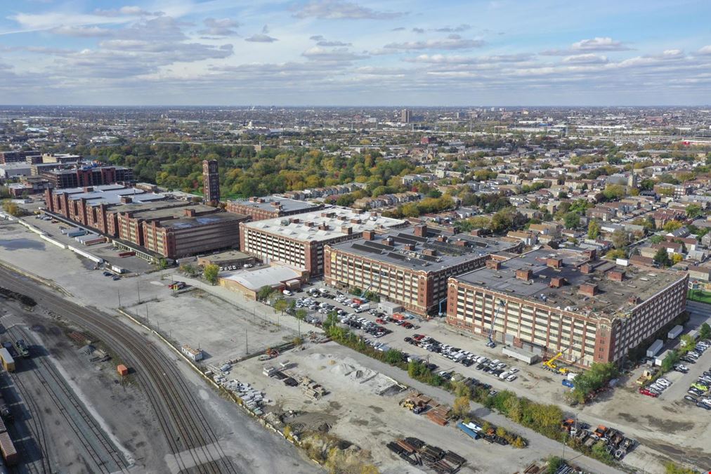 1965 W Pershing Rd, Chicago, IL