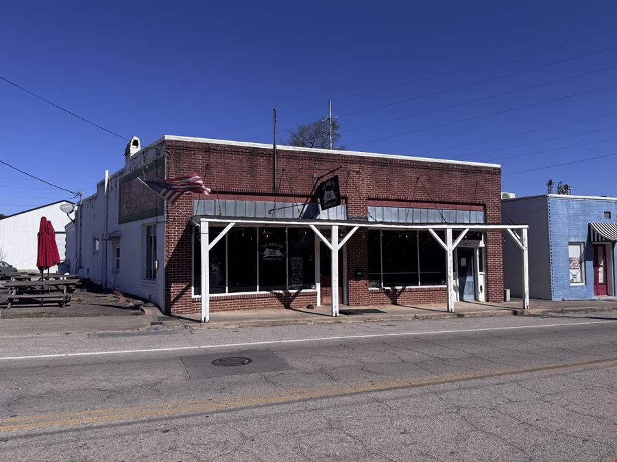 RESTAURANT SPACE FOR LEASE