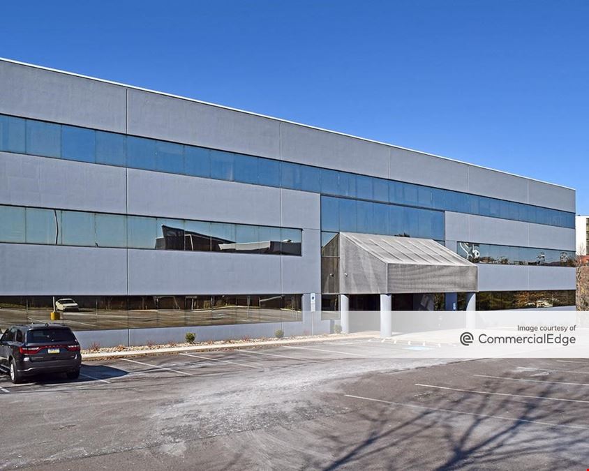 1 Marquis Corporate Center