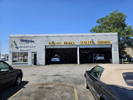 Retail space for Sale at Mt Greenwood Auto - Alsip Location in Alsip