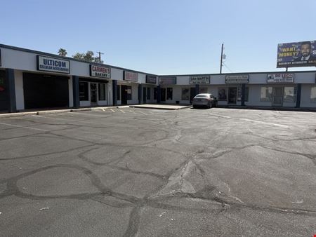 Desert Valley Plaza