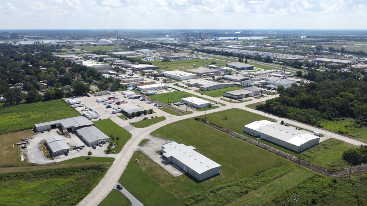 775 Allendale Dr, Port Allen, LA 70767