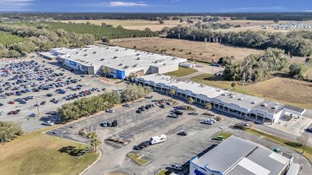 Retail space for Rent at Suwannee Plaza in Chiefland