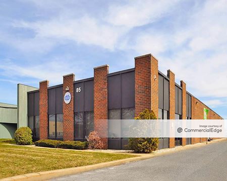 Industrial space for Rent at Rechler Business Park at Airport International Plaza - 65 Orville Drive in Bohemia