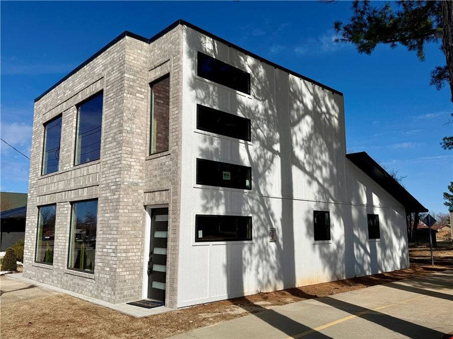 303 S Promenade Blvd