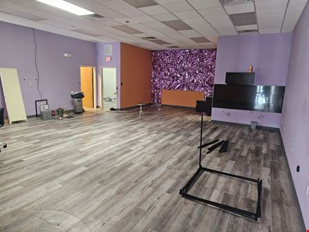 Pacesetter Plaza | Retail Space Available