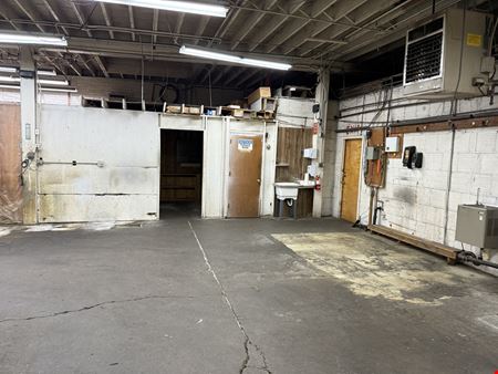 Manufacturing Facility Near I-5 & Fremont Bridge