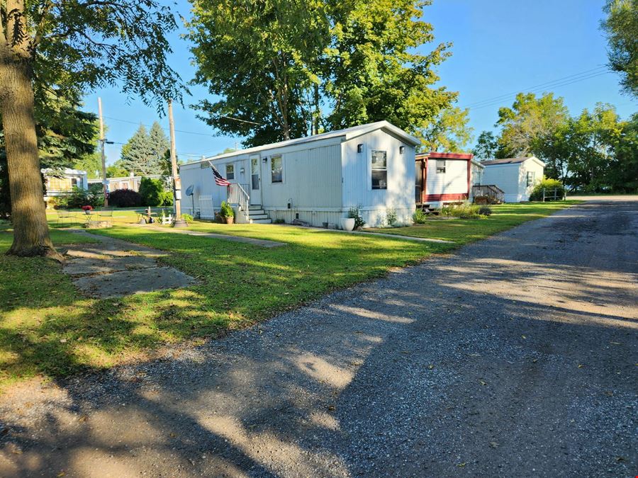 Pleasant Lake Mobile Home Community