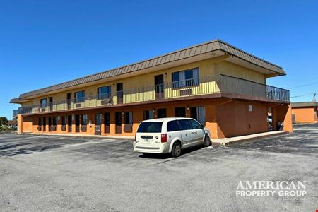 Hospitality & Dining Opportunity on Tamiami Trail