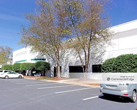 795 Atlanta South Parkway (775-795)
