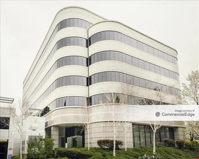 3000 Oak Road