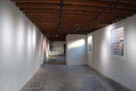 120 SF office/retail space for lease